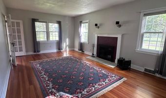 1207 8th St, Aurora, NE 68818