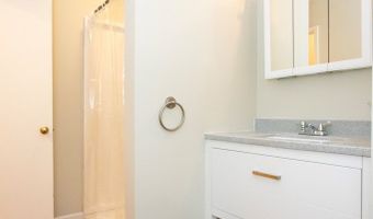 330 Countryside Dr, Ashland, OH 44805