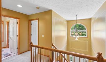 1250 Orchard Glen Dr, Amherst, OH 44001