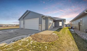 2413 E Tinley St, Brandon, SD 57005