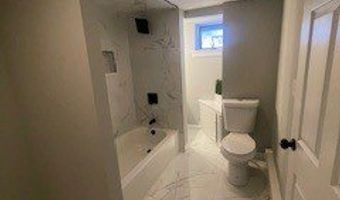 1 Hickory St, Bristol, CT 06010