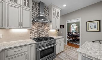 329 Wickham Rd, North Kingstown, RI 02852