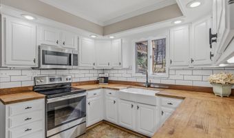 580 BRAEBURN Dr, Augusta, WV 26704