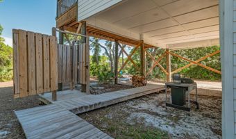 1372 ALLIGATOR Dr, Alligator Point, FL 32346
