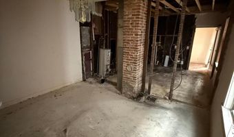 3113 BARCLAY St, Baltimore, MD 21218