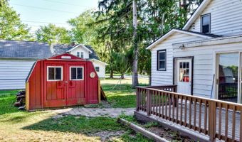 104 Grove Ave, Alma, MI 48801