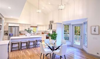 6 Grandstand Dr, Lincoln, RI 02865