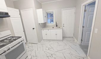 48 W 9TH St, Bayonne, NJ 07002