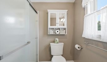 27 Haverhill Rd B, Amesbury, MA 01913