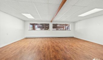 1521 Cache Dr, Anchorage, AK 99507