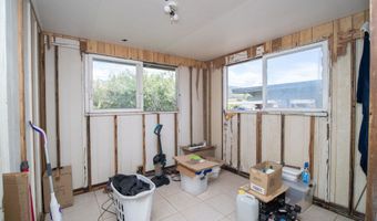 307 Naholo Cir, Kahului, HI 96732