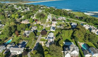 9 White Ter, Middletown, RI 02842