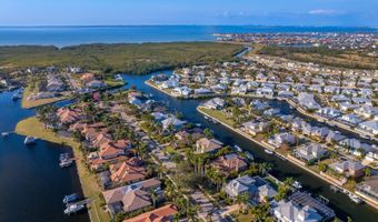 625 BALIBAY Rd, Apollo Beach, FL 33572