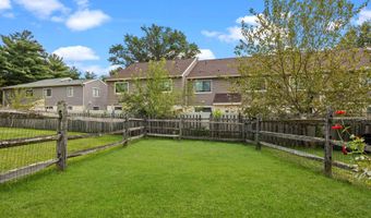 33 BARK HOLLOW Ln, Horsham, PA 19044