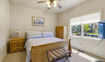 4440 E 18th St, Casper, WY 82609