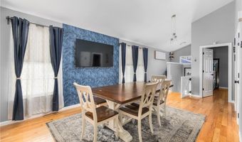 17 Plant St, Cumberland, RI 02864