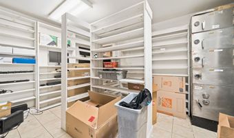 861-863 BROADWAY, Bayonne, NJ 07002
