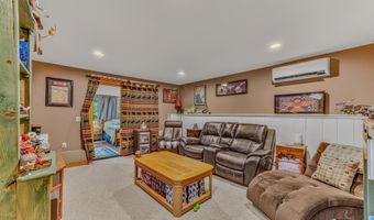 18 Armsby Cir, Campton, NH 03223