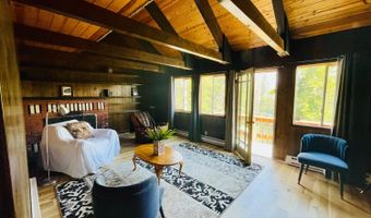 405 Skyline Dr, Arnold, CA 95223