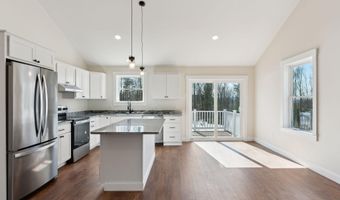 1542 Foxes Ridge Rd, Acton, ME 04001