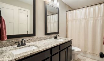 2410 SW 17th St, Ankeny, IA 50023