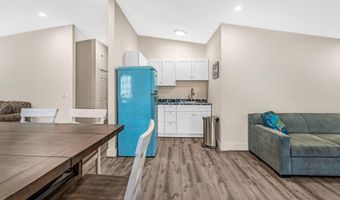 156 Congress St, Belfast, ME 04915