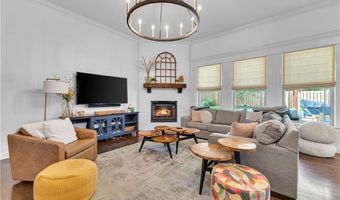 3705 Oakbrooke Ave, Bentonville, AR 72712