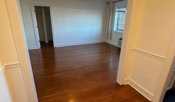 820- A WASHINGTON St 327, Alexandria, VA 22314