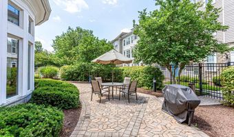 43585 PATCHING POND Sq, Ashburn, VA 20147