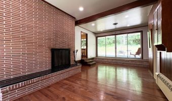 7 Cable Ln, Athens, OH 45701