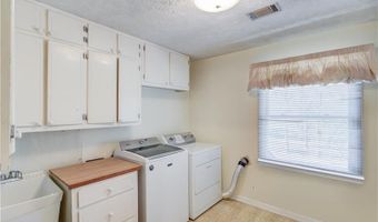 692 W Union Grv, Auburn, GA 30011