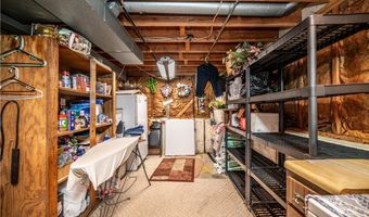 6142 Fairview Rd, Austintown, OH 44515