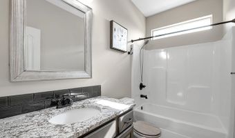2132 N Stonegate Cir, Andover, KS 67002