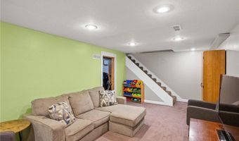 1214 S Darling Dr NW, Alexandria, MN 56308