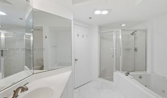 20185 E Country Club Dr 502, Aventura, FL 33180