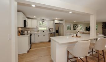 9 Northfield Rd, Amherst, NH 03031