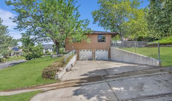 1834 N 200 E, Centerville, UT 84014