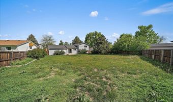 1043 Lilac Ct, Broomfield, CO 80020