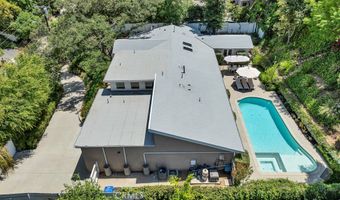 3843 Hayvenhurst Ave, Encino, CA 91436