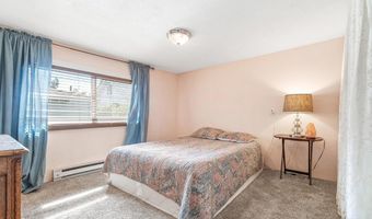 36 Dewey St, Ashland, OR 97520