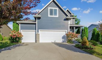 1734 S 11th St, Adel, IA 50003