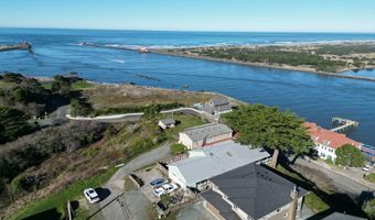 360 2ND St, Bandon, OR 97411
