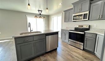 1018 Alpine Ave, Chubbuck, ID 83202