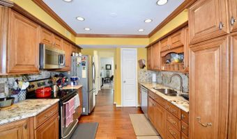 6153 SUMMER PARK Ln, Alexandria, VA 22315