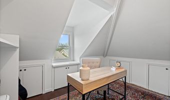 3825 INGOMAR St NW, Washington, DC 20015