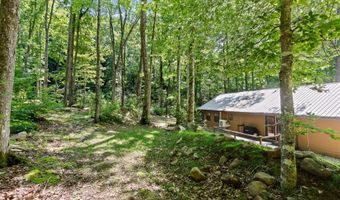 2052 Granny Squirrel Dr, Andrews, NC 28901