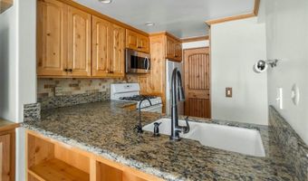 5249 Colodny 8, Agoura Hills, CA 91301