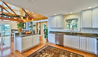 96 Longfellow Cir, Albrightsville, PA 18210