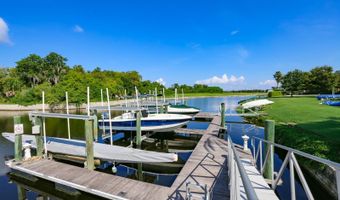 511 WINTERSIDE Dr, Apollo Beach, FL 33572