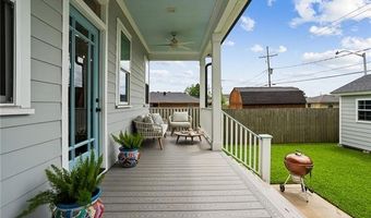 1236 PERRIN Dr, Arabi, LA 70032